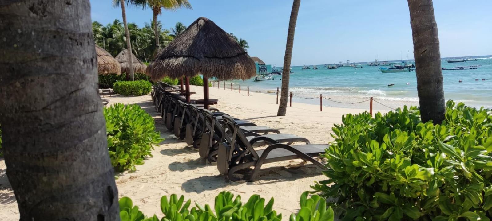 The Elements Oceanfront & Beachside Condo Hotel Playa del Carmen Exterior photo
