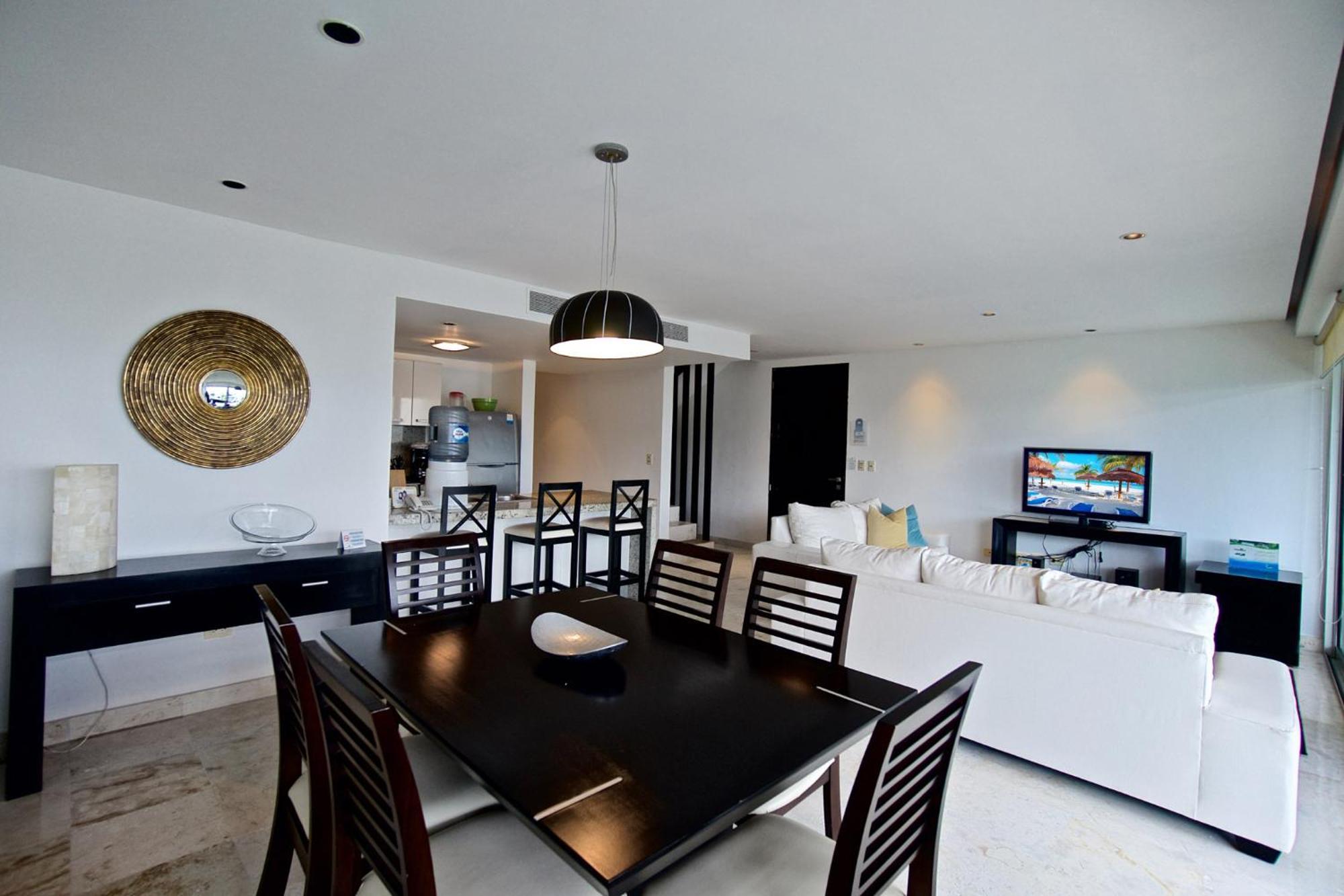 The Elements Oceanfront & Beachside Condo Hotel Playa del Carmen Exterior photo