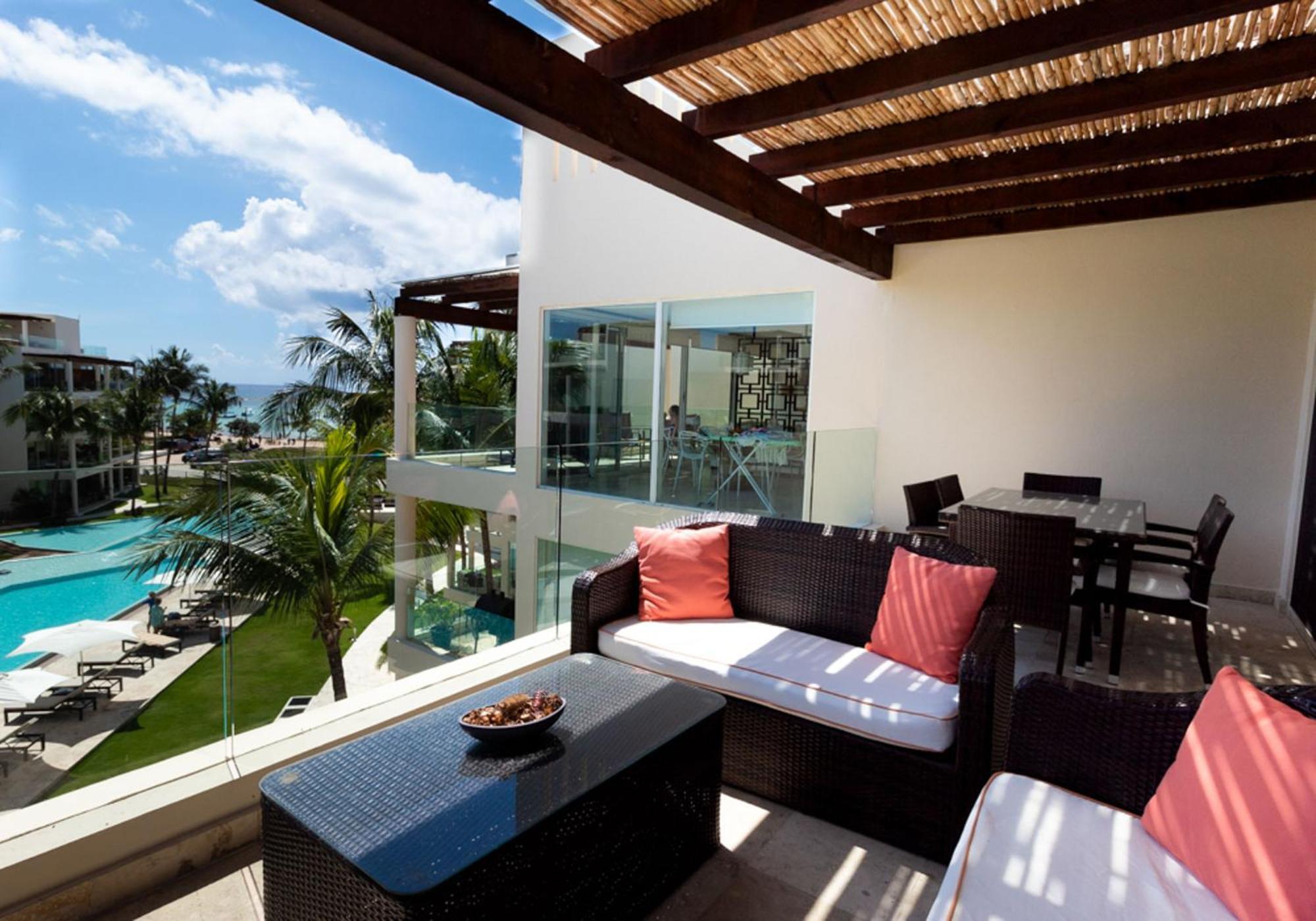The Elements Oceanfront & Beachside Condo Hotel Playa del Carmen Exterior photo